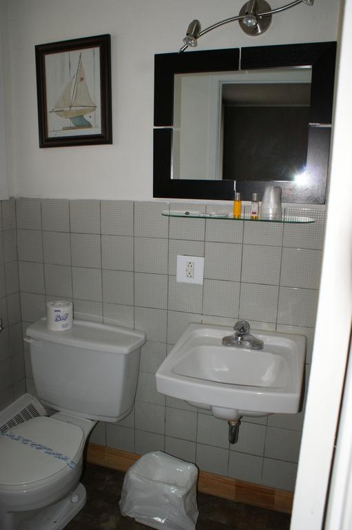 Motel Le Victo Victoriaville Bagian luar foto