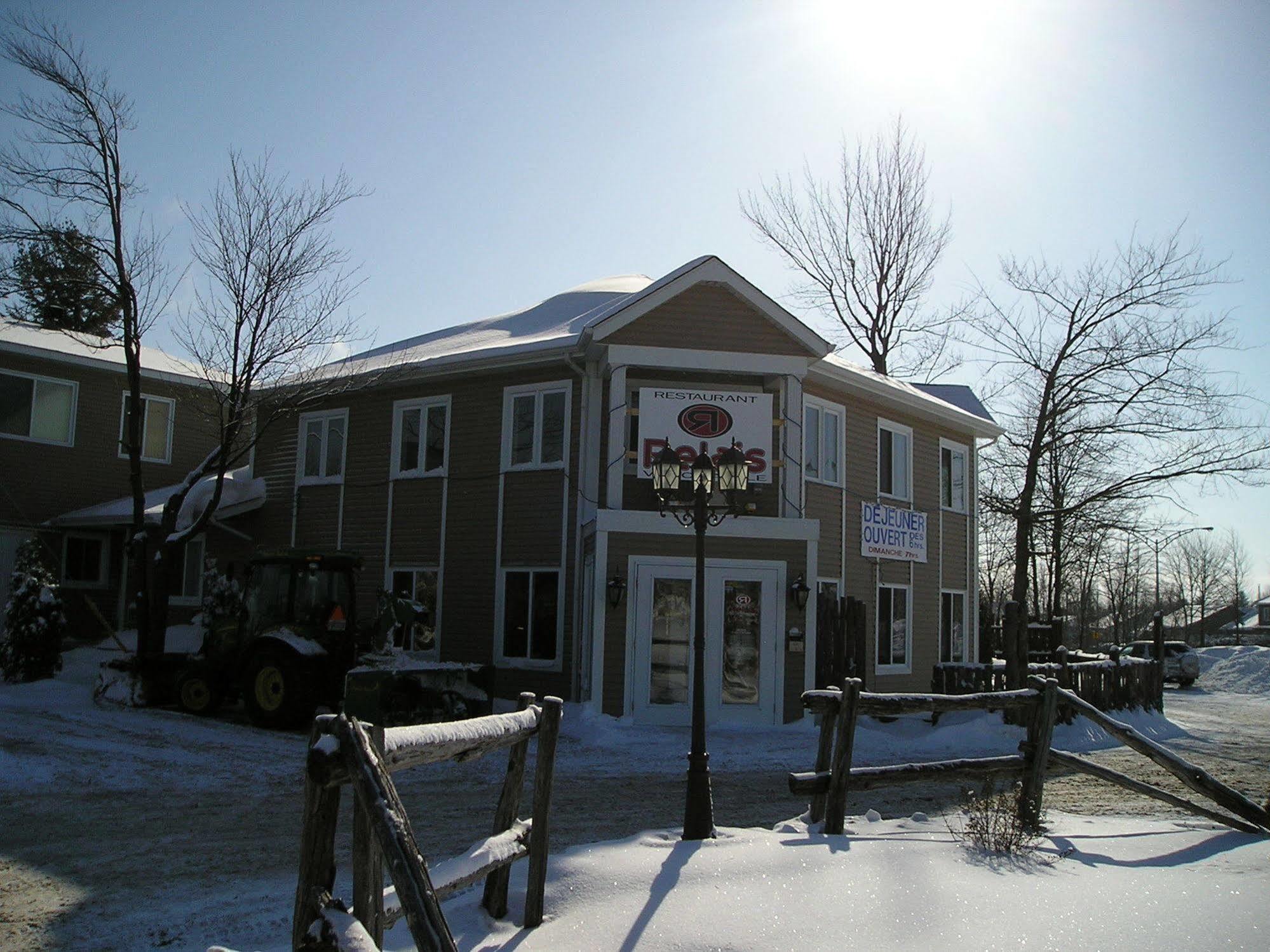 Motel Le Victo Victoriaville Bagian luar foto